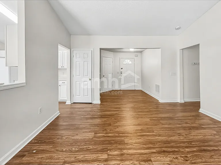 109 Karsten Creek Dr — Photo 8