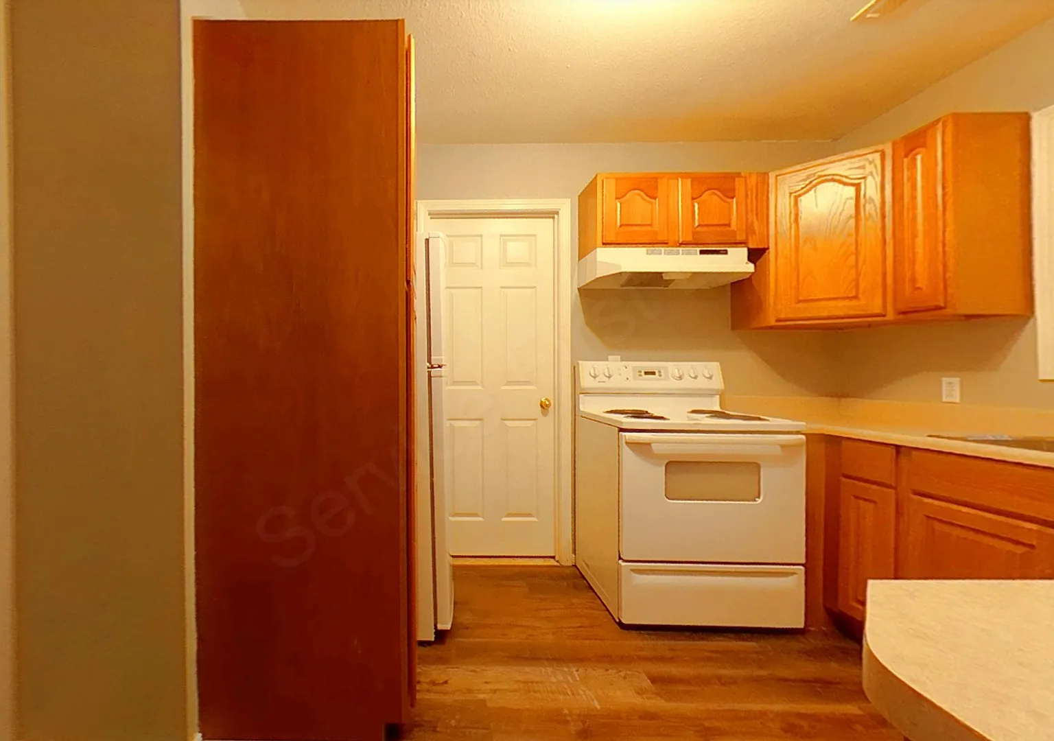 606 Allison St - Duplex — Photo 2