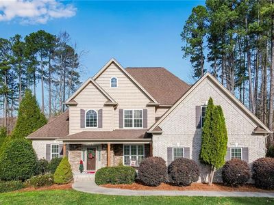 1330 Meadowlands Dr, Winston Salem, NC, 27107