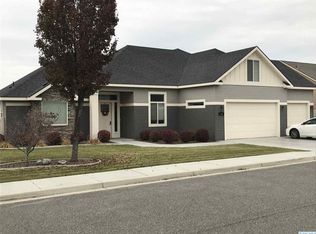 624 Nastacia St, Richland, WA 99352