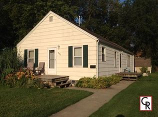 207 Spruce St, Wamego, KS 66547