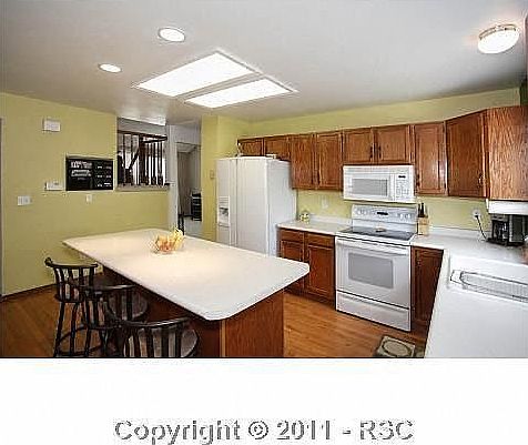 4th image of 8445 Pepperridge Dr