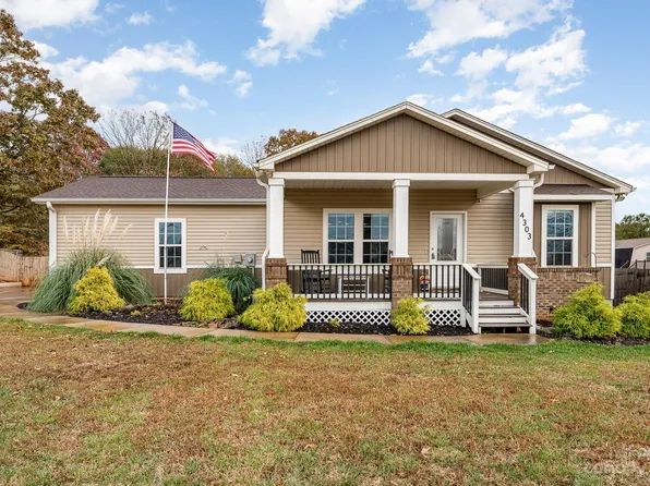 4303 Slanting Bridge Rd, Sherrills Ford, NC 28673