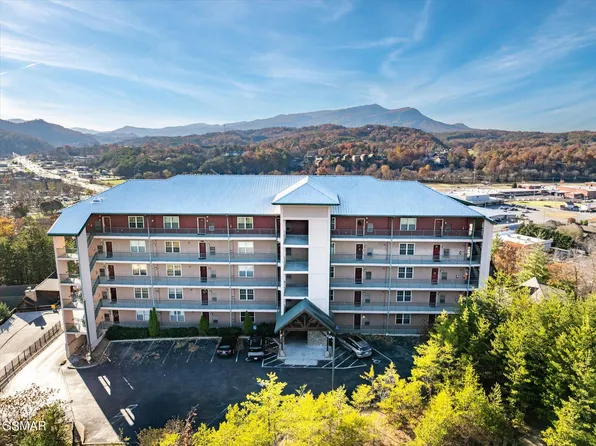 410 Big Bear Way #2003, Pigeon Forge, TN 37863