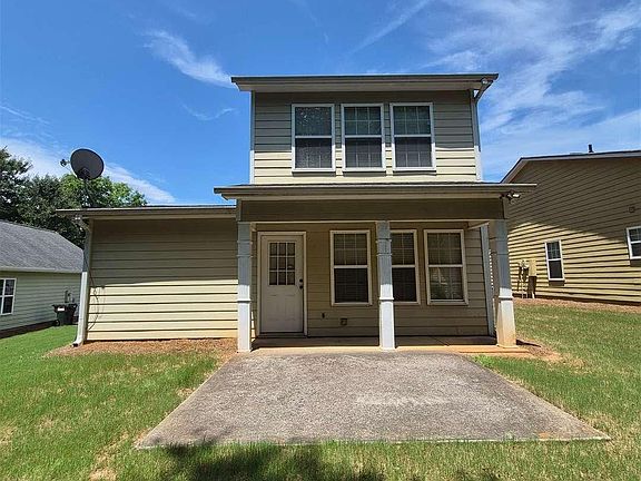 2nd image of 124 Brockett Dr
