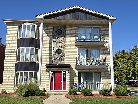 2nd image of 11180 Moraine Dr