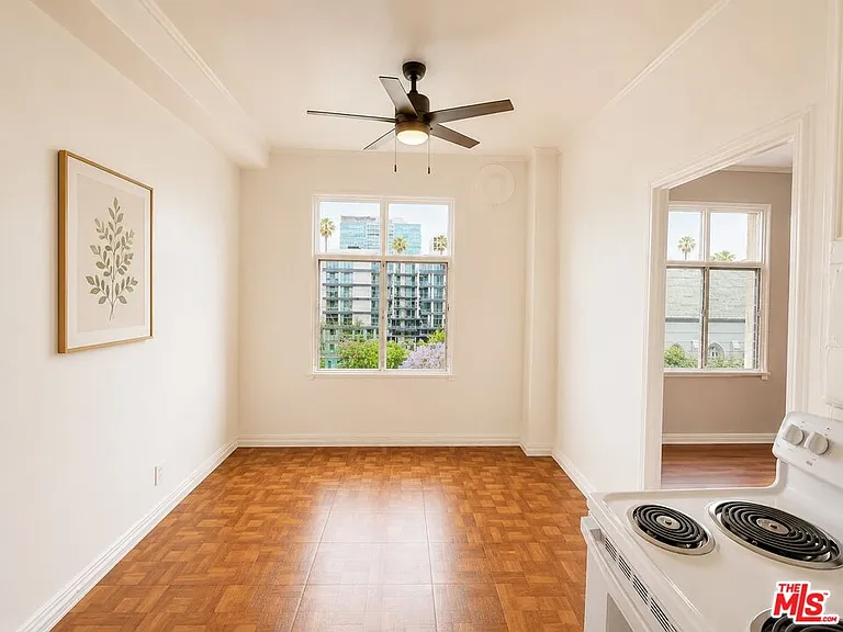 634 S Gramercy Pl #610 — Photo 5