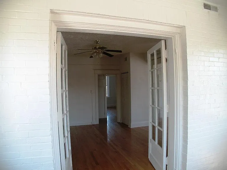 501 NE Madison Ave #C — Photo 7