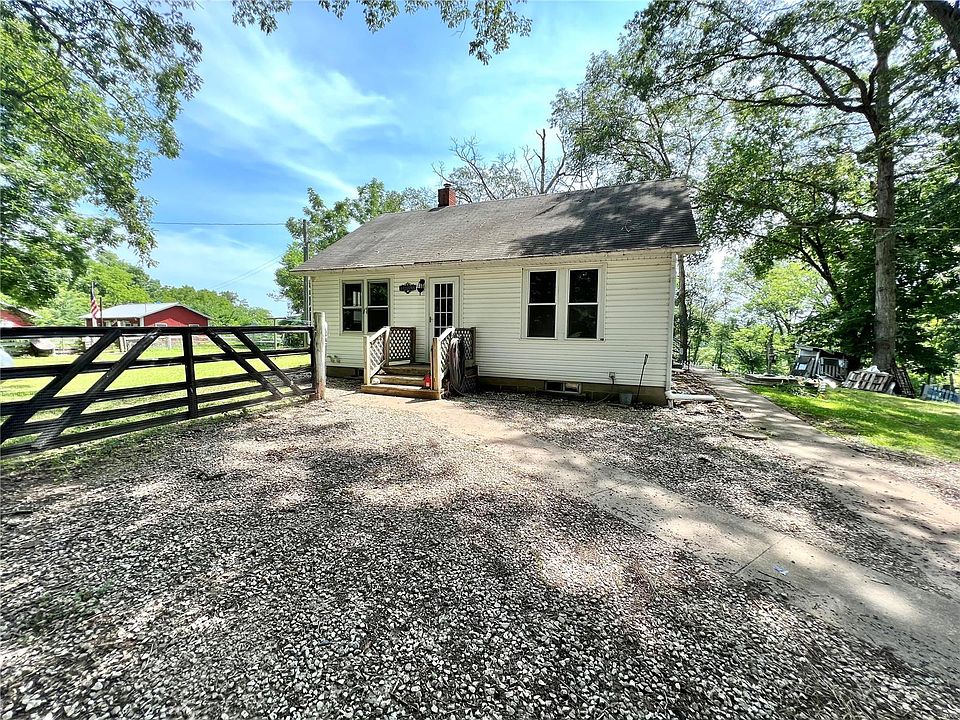 1172 Old Ripley Rd, Sorento, IL 62086 Zillow