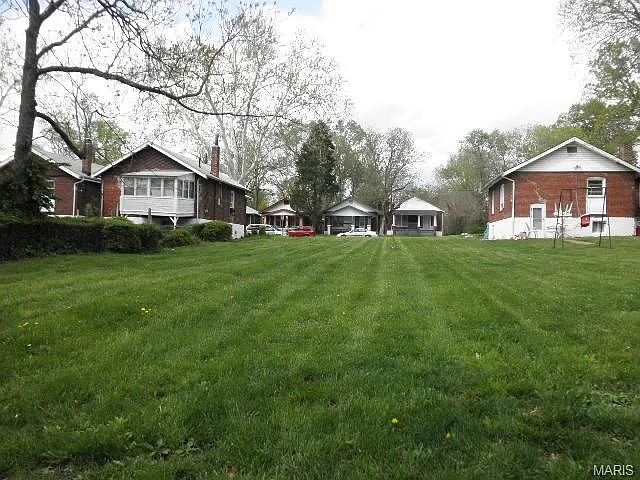 6520 Julian Ave photo 1