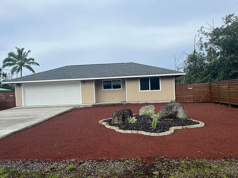 Manini St — Photo 1