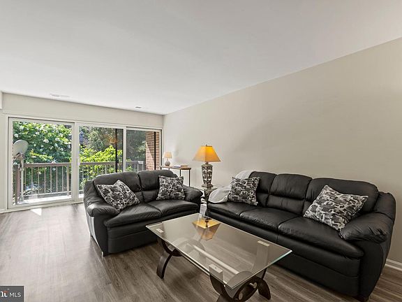 2nd image of 9705 Kings Crown Ct APT 101