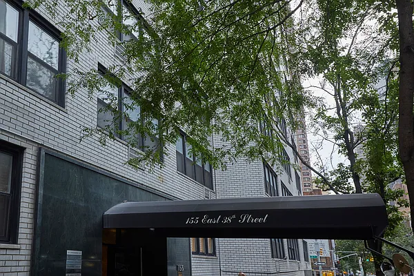 Rented by Brown Harris Stevens | media 11