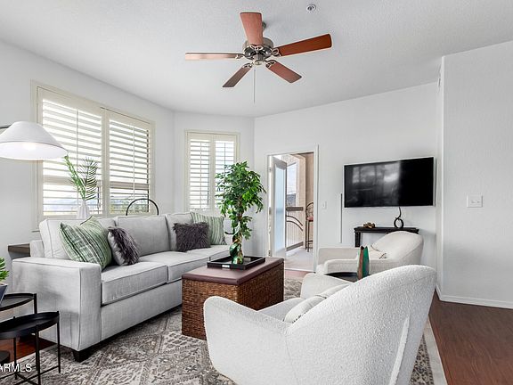 4th image of 9820 N CENTRAL Avenue #112
