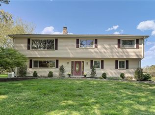 107 Split Rock Rd, Southport, CT 06890