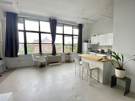 4th image of 170 Tillary St APT 603