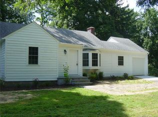 221 W Rocks Rd, Norwalk, CT 06851