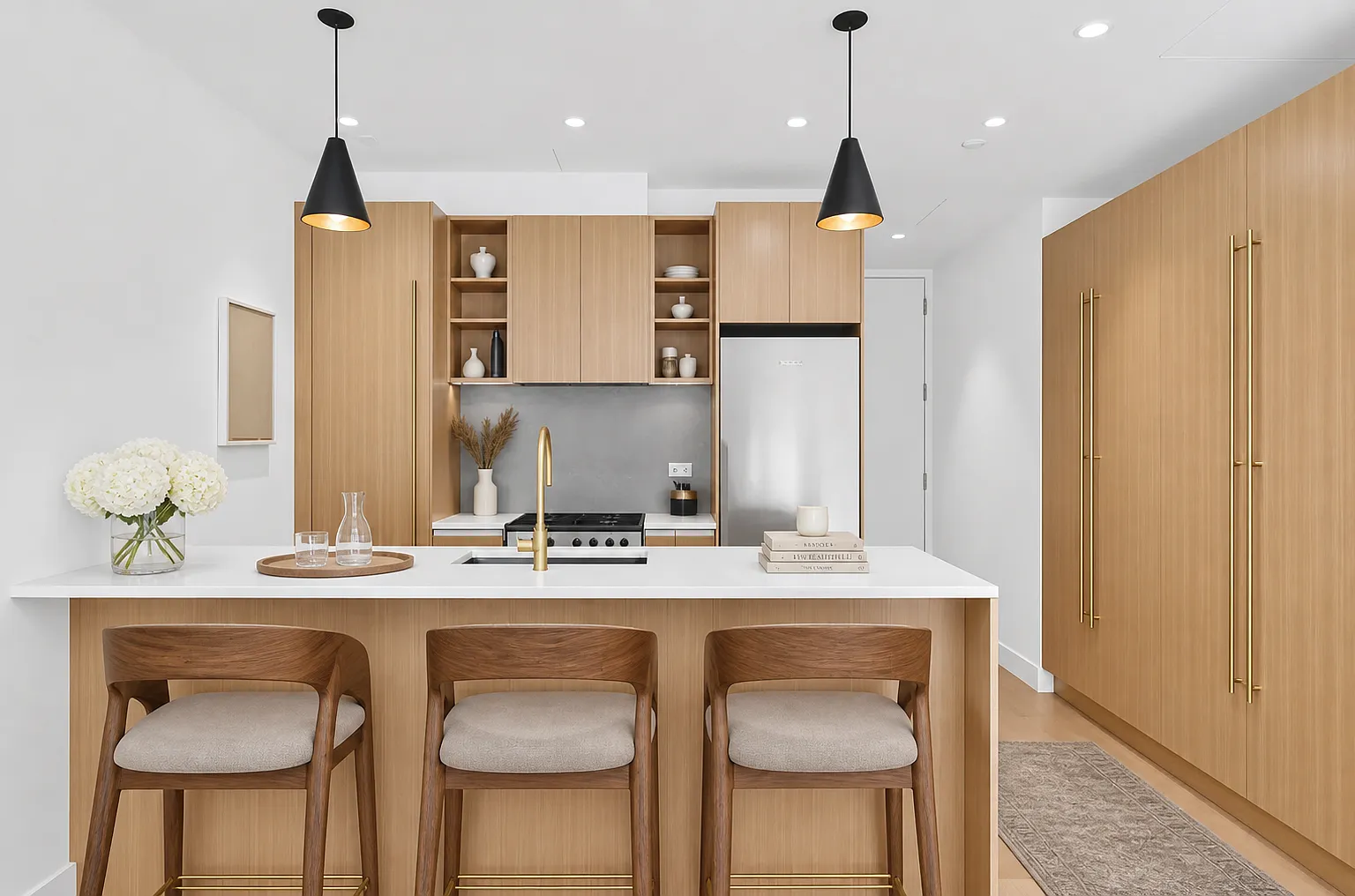 225 West 28th Street — Photo 3