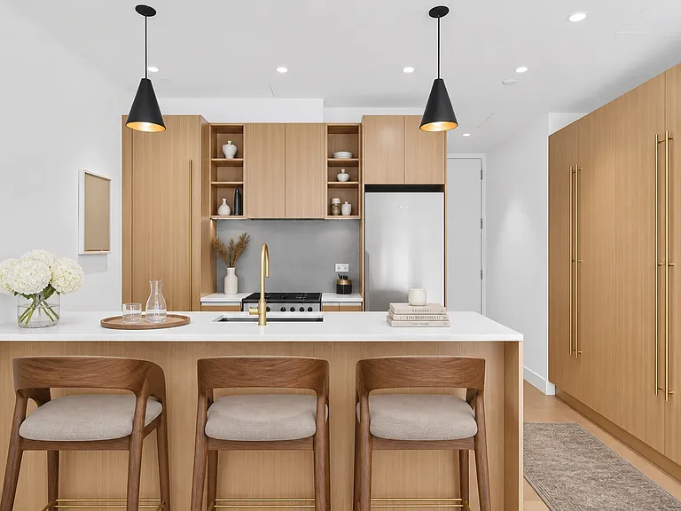 225 W 28th St #2B — Photo 3