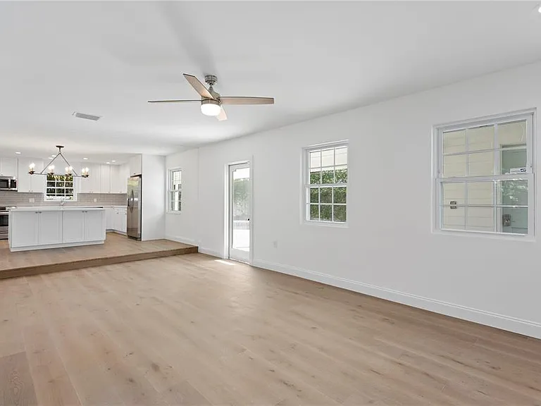 4704 W Brookwood Dr — Photo 13