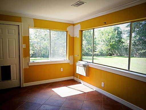3rd image of 2285 Briarcliff Dr