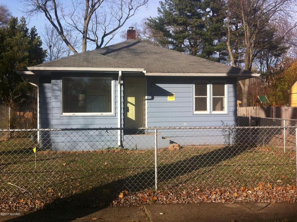 1st image of 255 Parker Ave