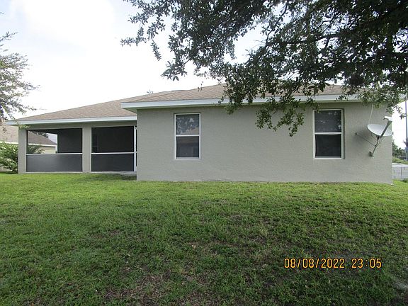 3rd image of 2718 SW 3rd Ln