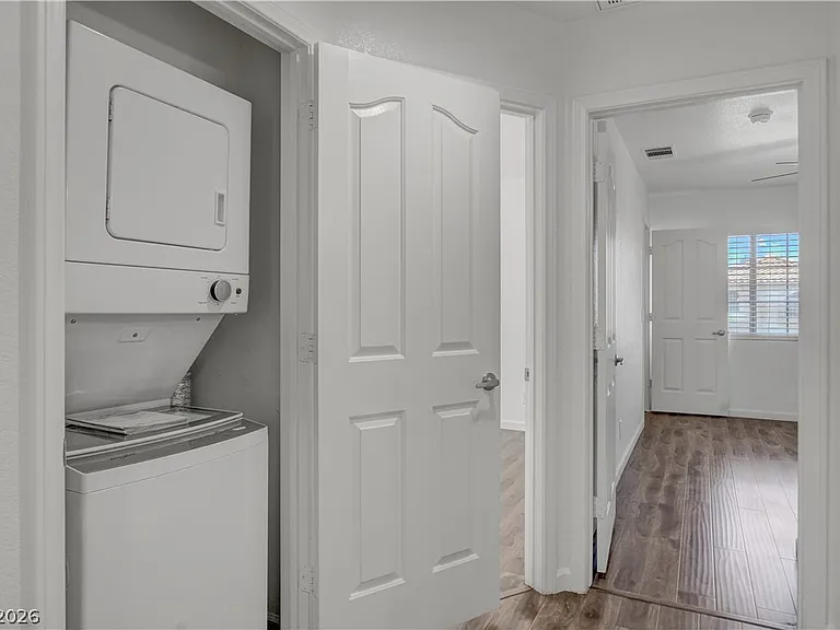 3557 Sedwick Dr — Photo 34