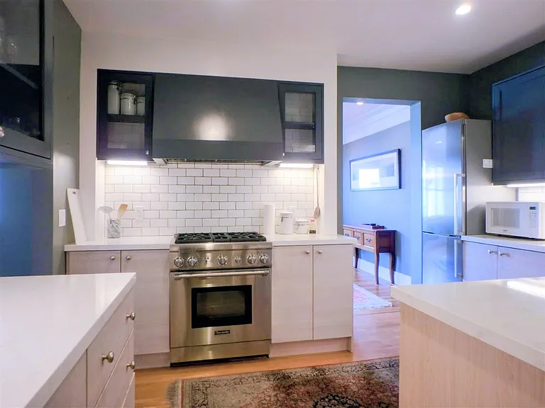 1856 Green St #5 — Photo 7