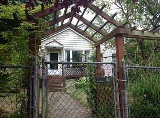 713 N 74th St, Seattle, WA 98103