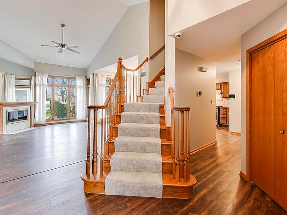 2nd image of 6903 Lexington Ct Unit 6903