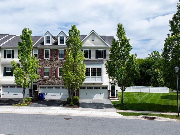 4th image of 309 Latrobe Dr