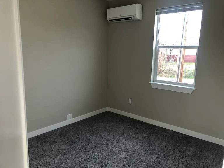 1520 S 8th St W #101 — Photo 9