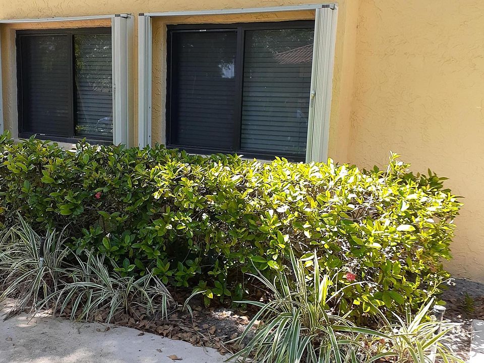 1st image of 95 Pelican Pointe Dr #1010