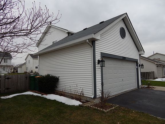 3rd image of 1229 E Komar Ln