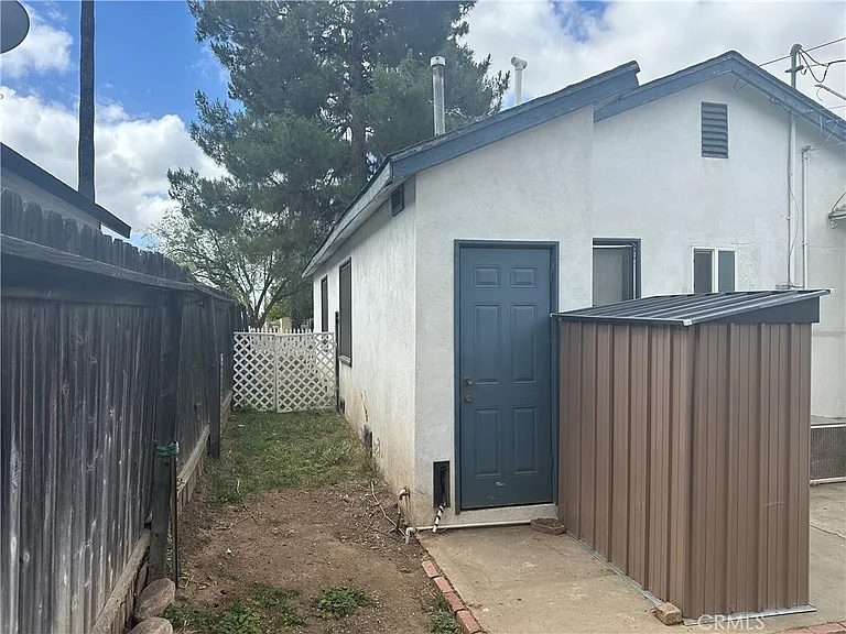 35214 Avenue C — Photo 5