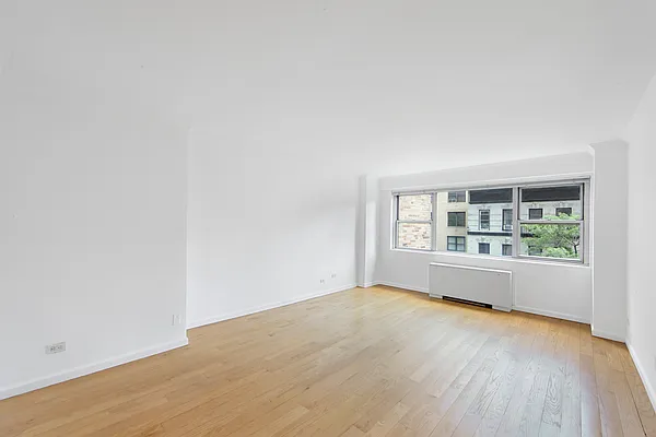 Rented by Realmart Realty LLC | media 11