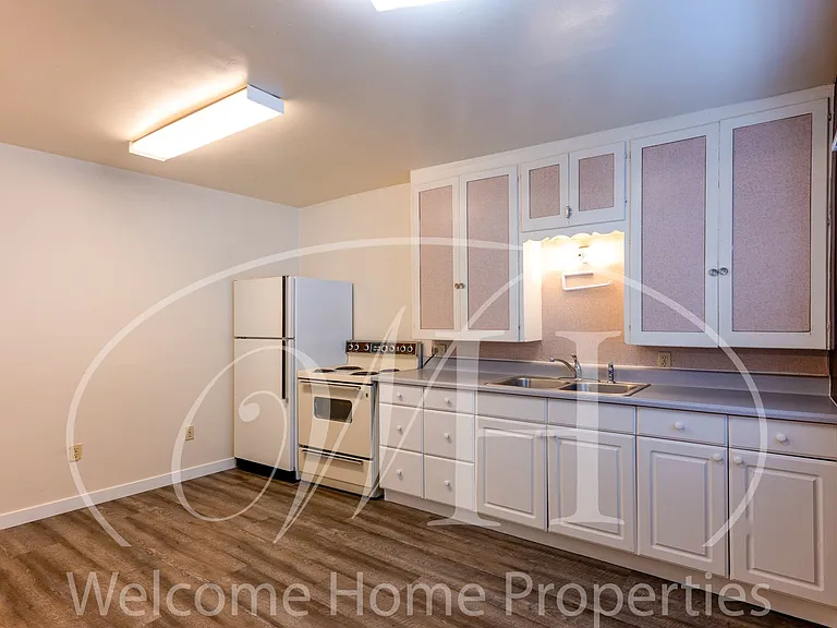 108 SE 6th St — Photo 12