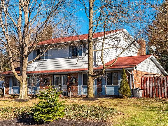 3rd image of 3090 Sandywood Dr