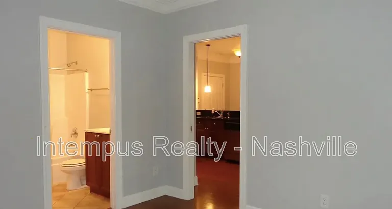 3100 W End Cir #101 — Photo 11