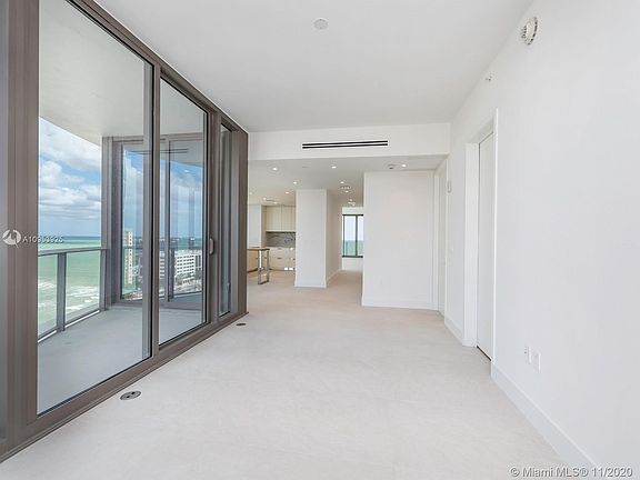 4th image of 15701 Collins Ave Unit 1201