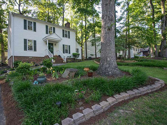3rd image of 2402 Mountainbrook Dr