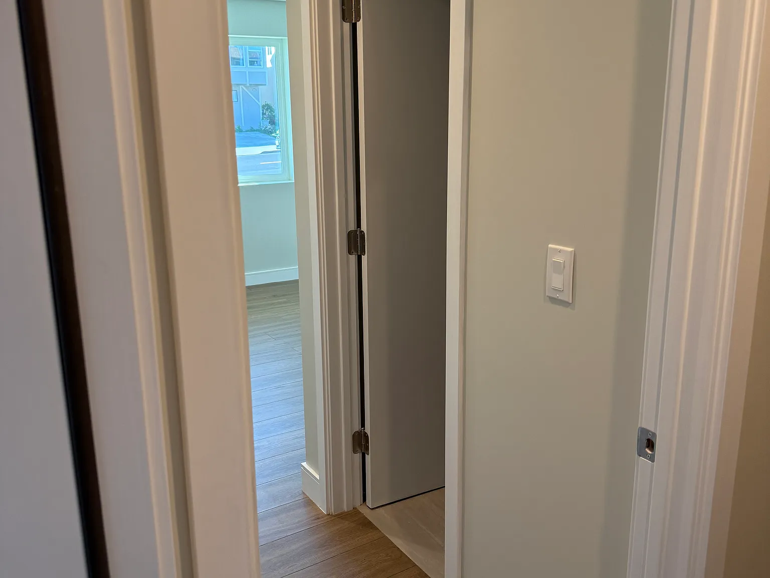 Studio, 250 sqft, $1,400 — Photo 3