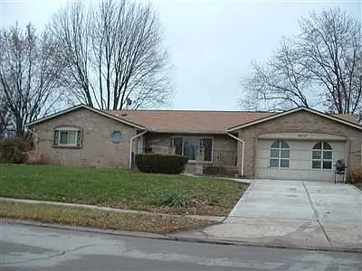 4602 Cutlass Dr photo 1