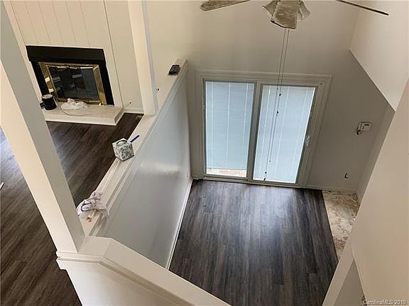 5th image of 6122 Honeysuckle Ln