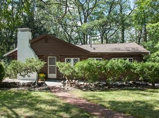 45 Knollwood Dr, Waltham, MA 02453