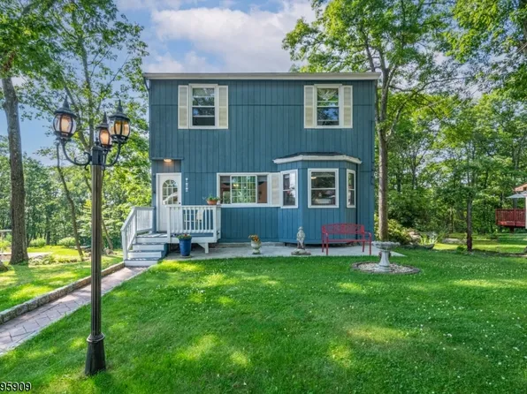 124 Vermont Trl, Hopatcong Boro, NJ 07843