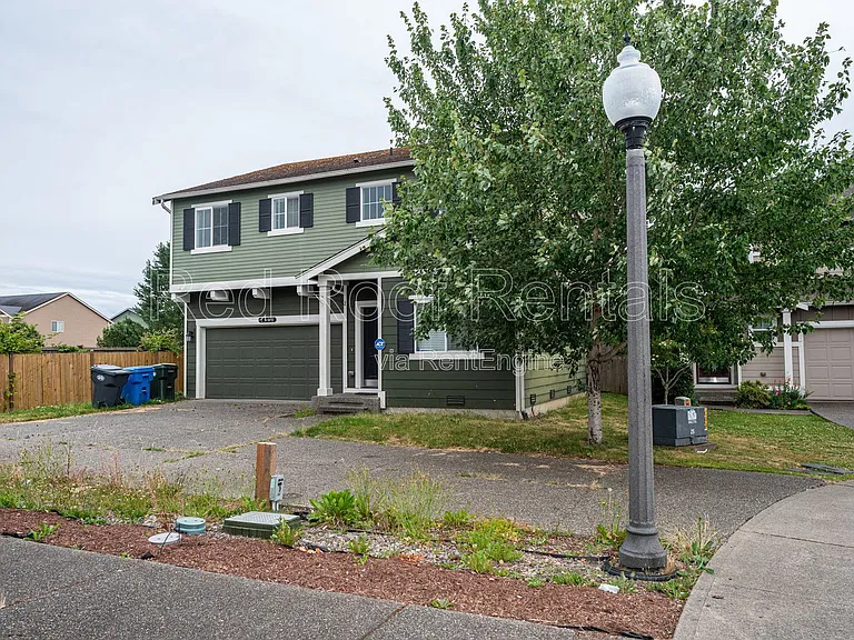 2530 193rd St E — Photo 2