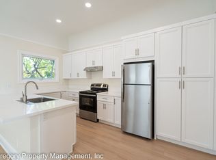 1809 Central Ave #B, Alameda, CA 94501