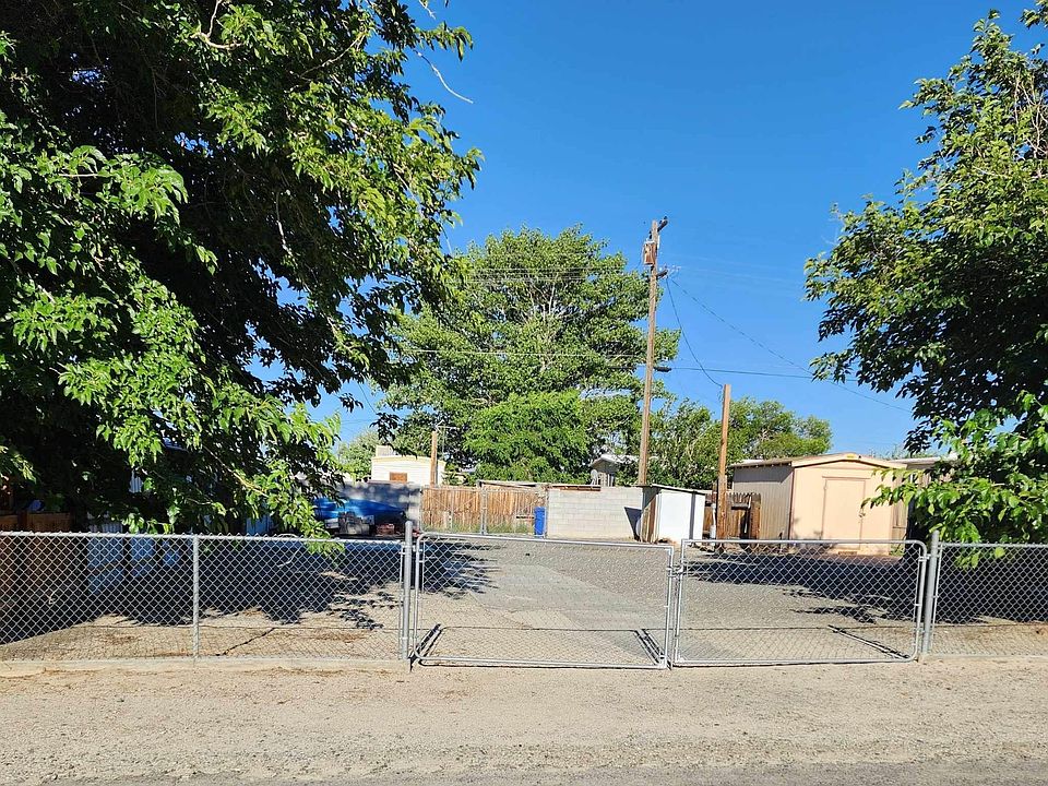2nd image of 154 M St